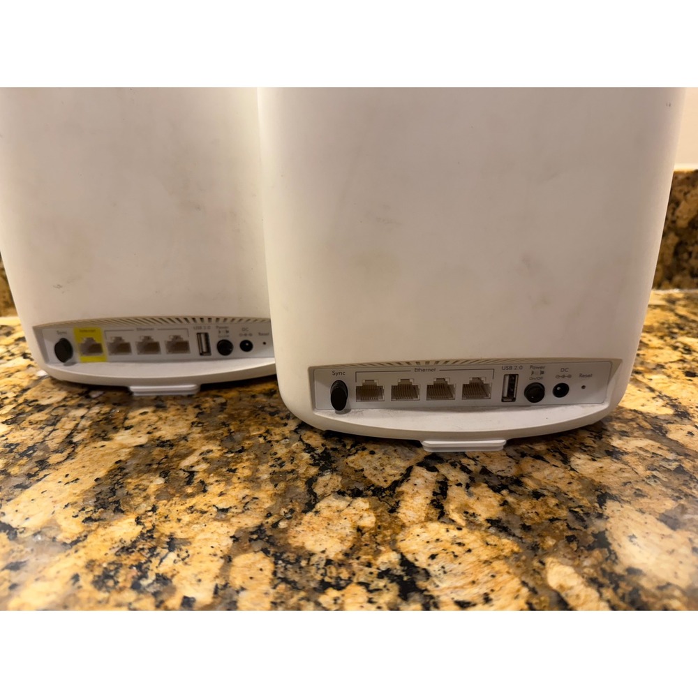 NETGEAR Orbi RBR50 WiFi System Router - Picture 4 of 5